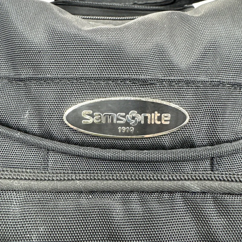 Samsonite advantage carry